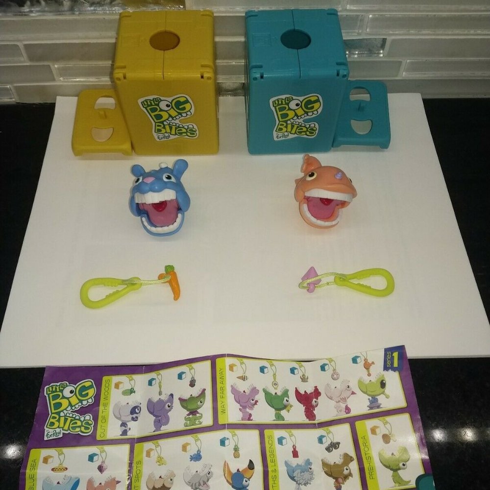 HASBRO FUR REAL LITTLE BIG BITES SERIES 1 NARWHAL RABBIT SET OF 2 USED COLLECT